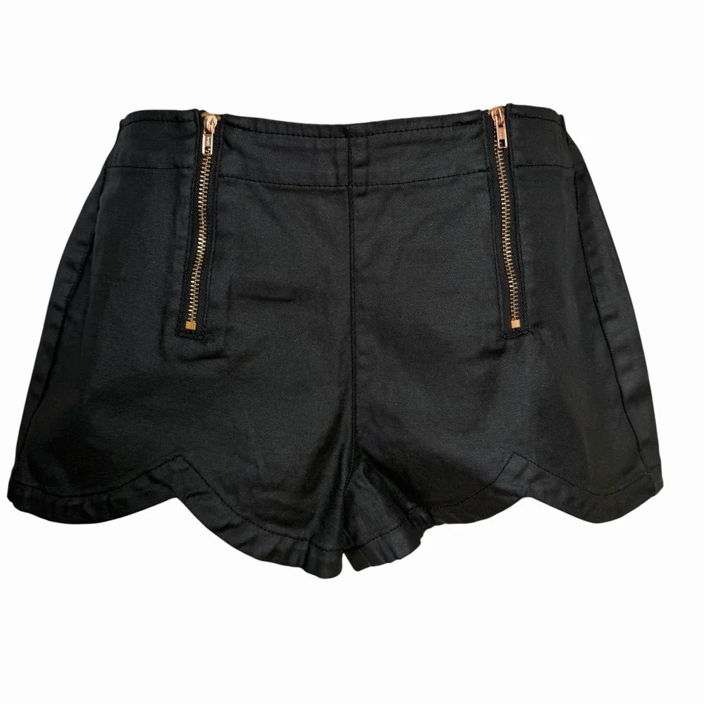 MINKPINK Black Wax Coated Shorts SMALL Scalloped Hem Zippers Goth Edgy